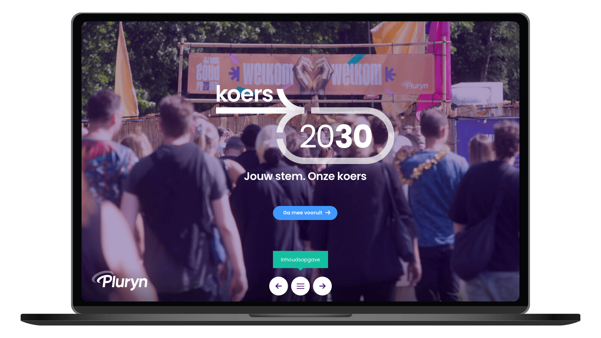 Online magazine Koers 2030 van Pluryn op een laptop, homepage