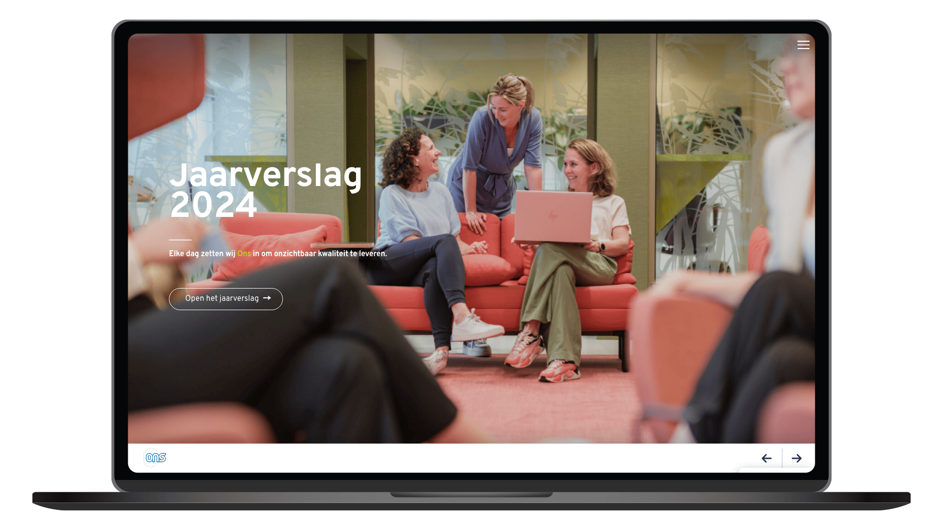 Online jaarverslag 2024 van SSC-ONS op een laptop, homepage